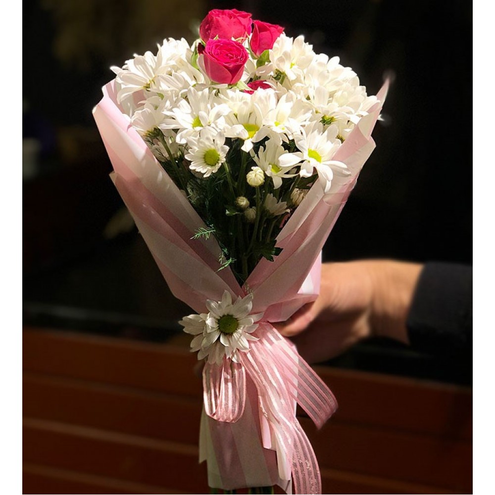 3 Gül Papatya Özel Buketi